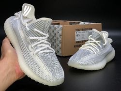 Женские кроссовки Adidas Yeezy Boost 350. Адидас Изи. Рефлективные шнурки.