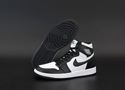 Мужские кроссовки Nike Air Jordan 1 Retro. Black. УНИСЕКС. Найк Джордан