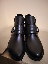 Демисезонные ботинки