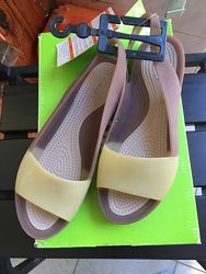 Босоніжки Crocs 