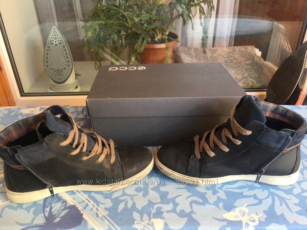 Демисезонные ботинки Ecco р. 38 по стельке 24, 5 см.